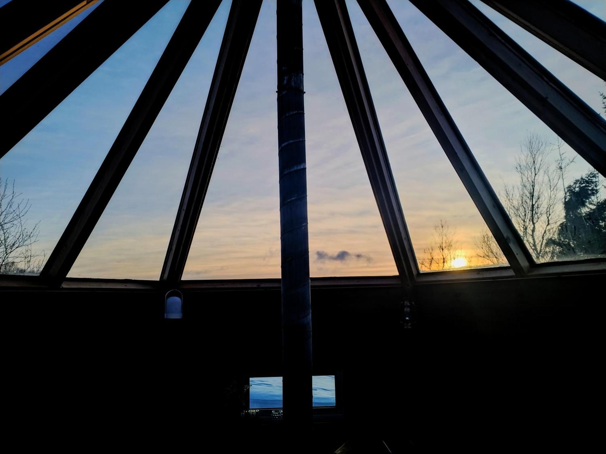 Hessdalen Ufocamp Apartment Varhus Ruang foto